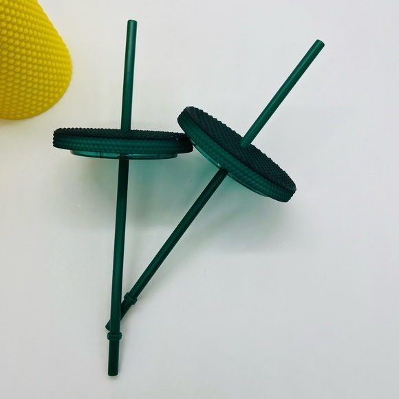 STARBUCKS SET OF 2 YELLOW & GREEN DRINK HOLDER WITH STRAW AND LID 20 OZ - Picture 7 of 14
